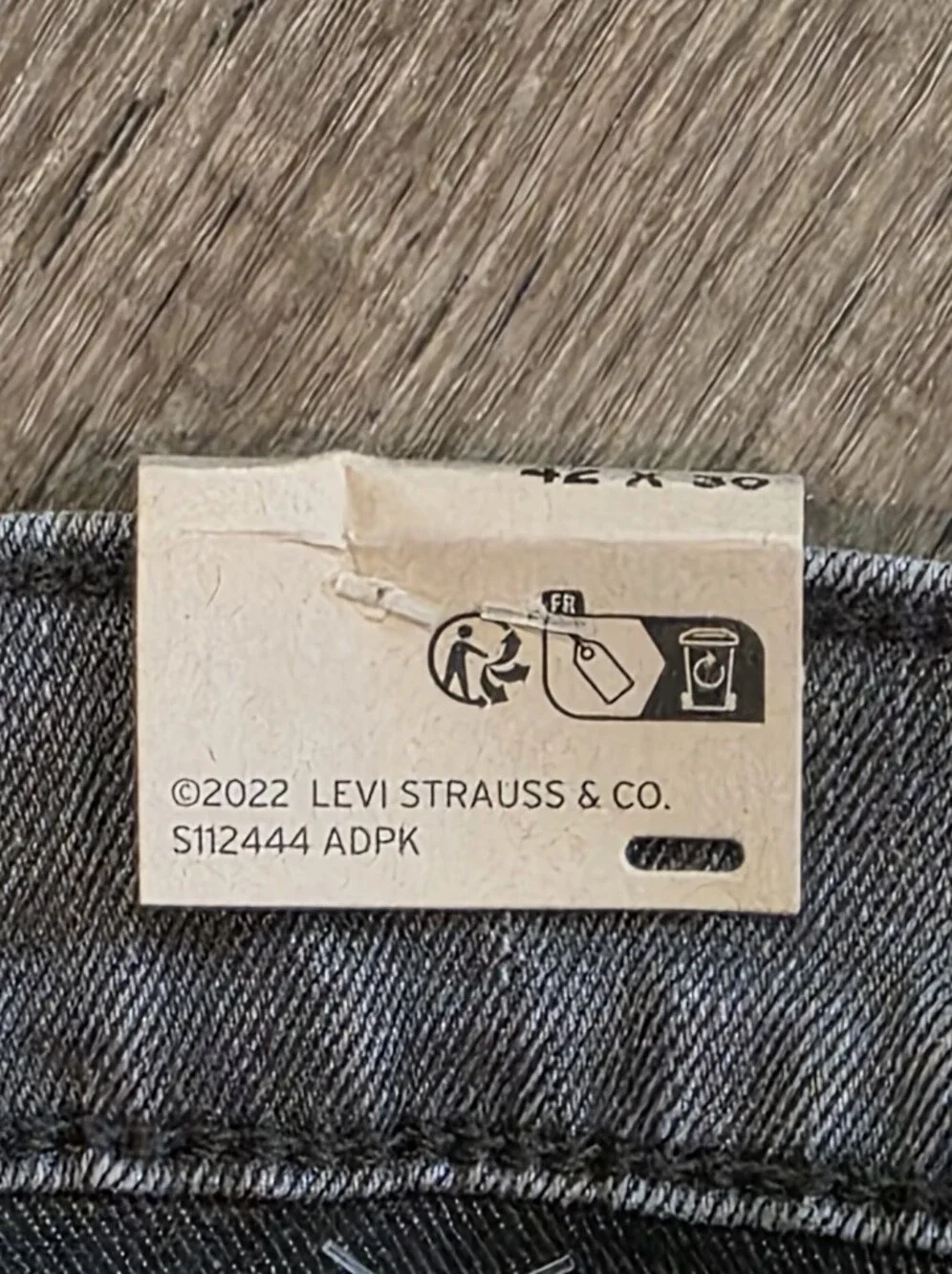 Levi's 541 Athletic Taper Jeans Mens 42x30 Grey Stretch Denim NWT New With Tags
